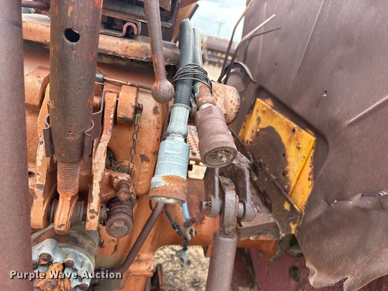 image for item EW4439 Minneapolis Moline M5 tractor