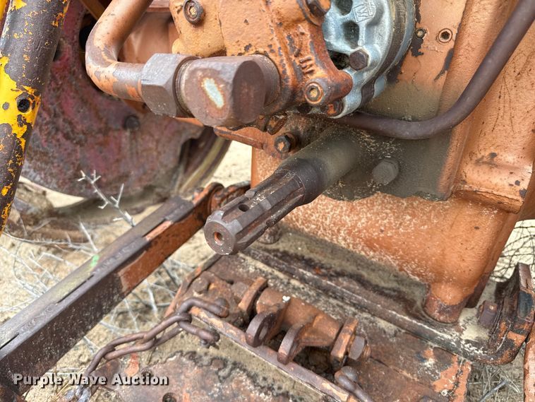 image for item EW4439 Minneapolis Moline M5 tractor
