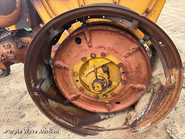 image for item EW4439 Minneapolis Moline M5 tractor