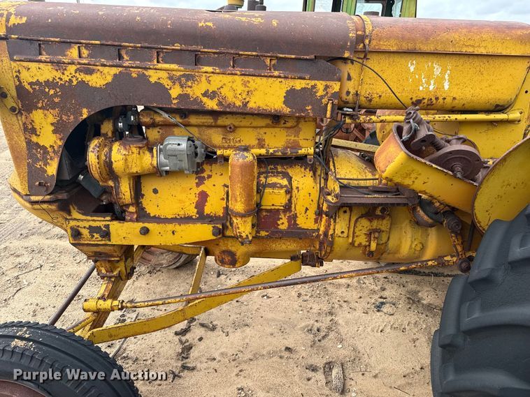 image for item EW4440 Minneapolis Moline UTS tractor