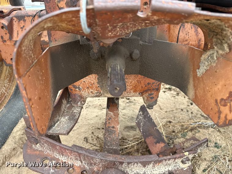 image for item EW4441 1964 Minneapolis Moline M602 tractor