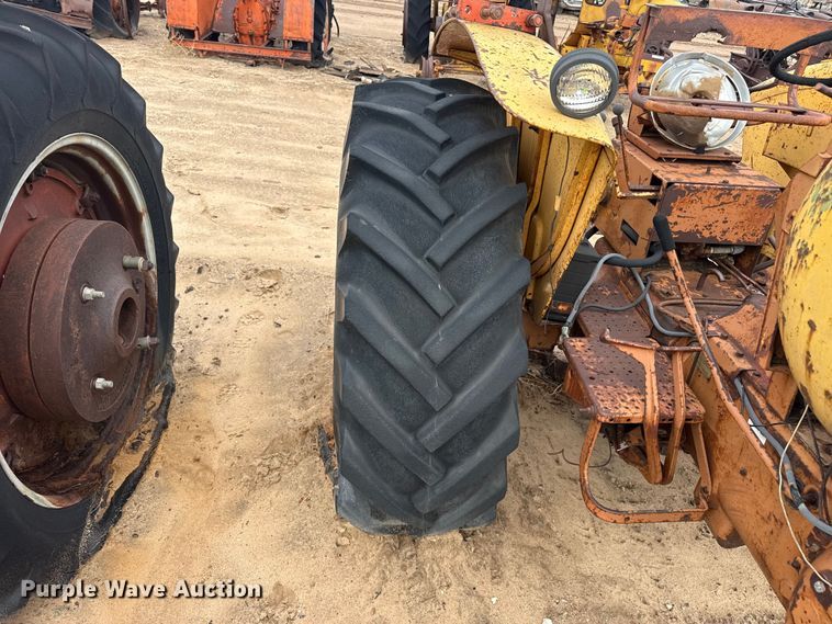 image for item EW4441 1964 Minneapolis Moline M602 tractor