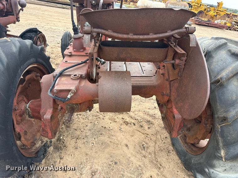 image for item EW4442 Farmall A tractor