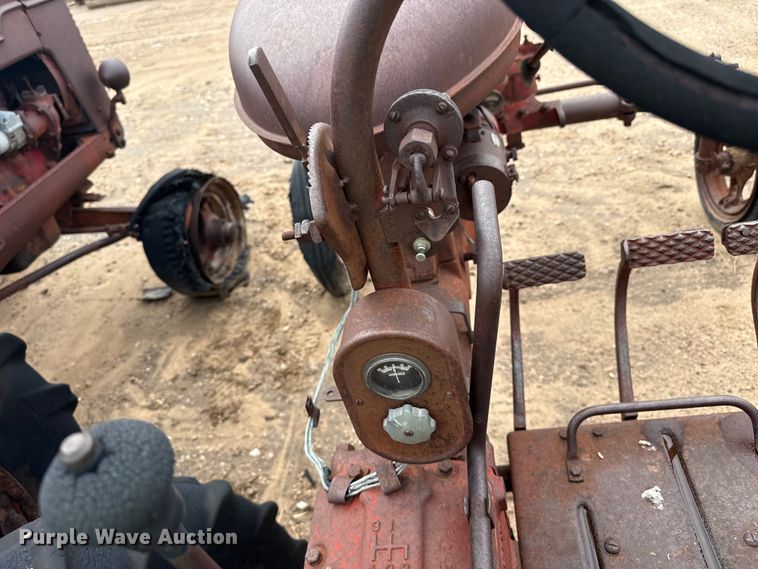 image for item EW4442 Farmall A tractor