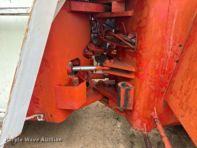 image for item EW4447 Minneapolis Moline A4T-1600 4WD tractor
