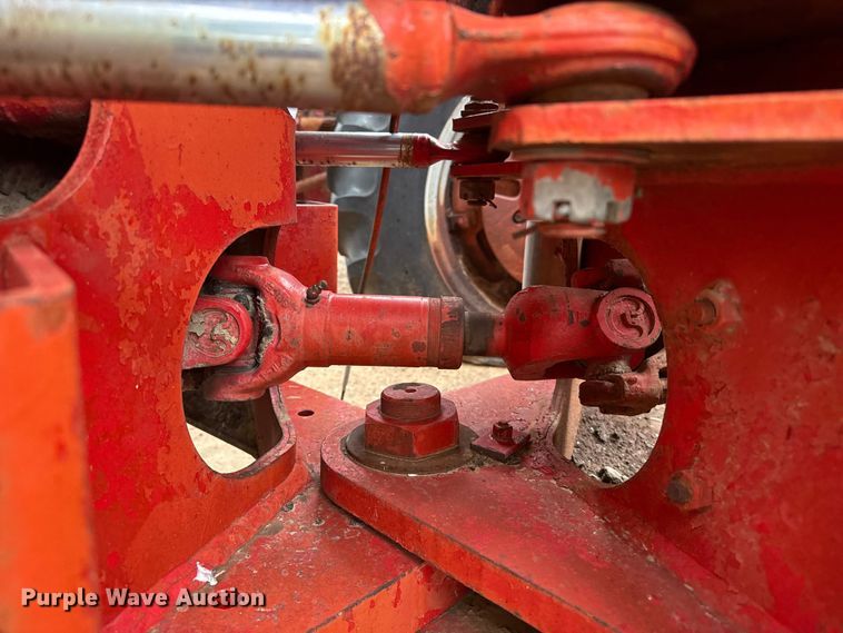 image for item EW4447 Minneapolis Moline A4T-1600 4WD tractor