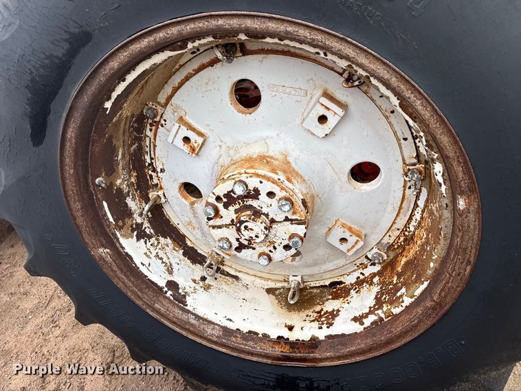 image for item EW4447 Minneapolis Moline A4T-1600 4WD tractor