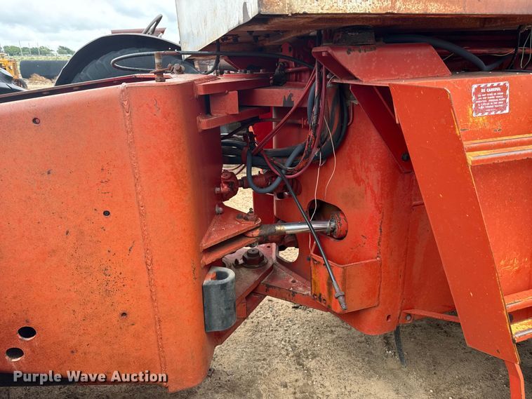 image for item EW4448 Minneapolis Moline A4T-1600 4WD tractor