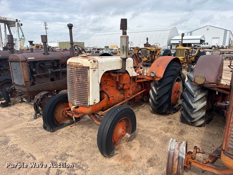 Case LA tractor