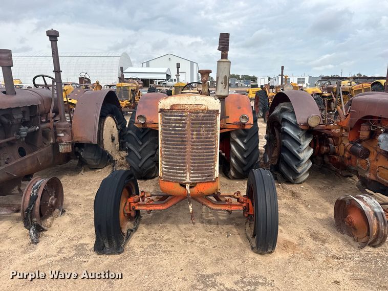 image for item EW4451 Case LA tractor
