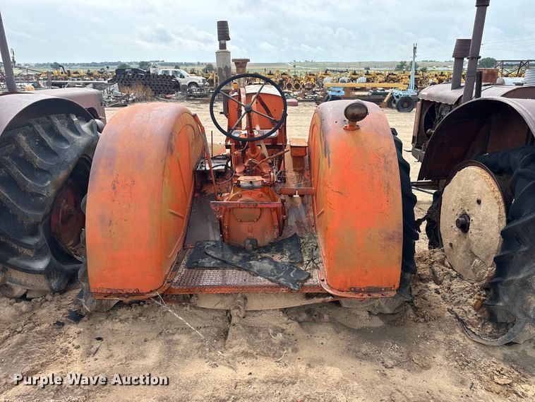 image for item EW4451 Case LA tractor