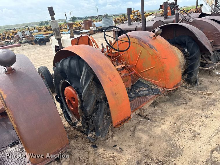 image for item EW4451 Case LA tractor
