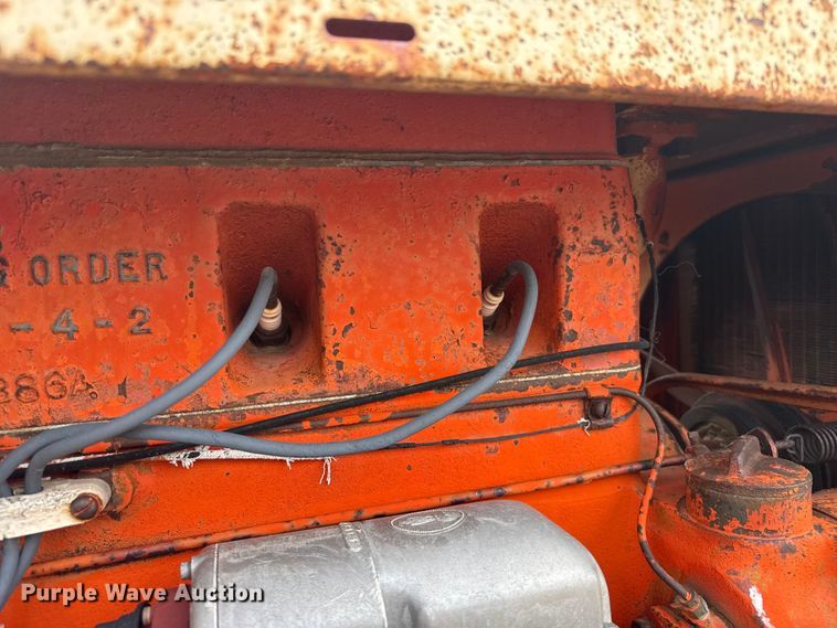 image for item EW4451 Case LA tractor