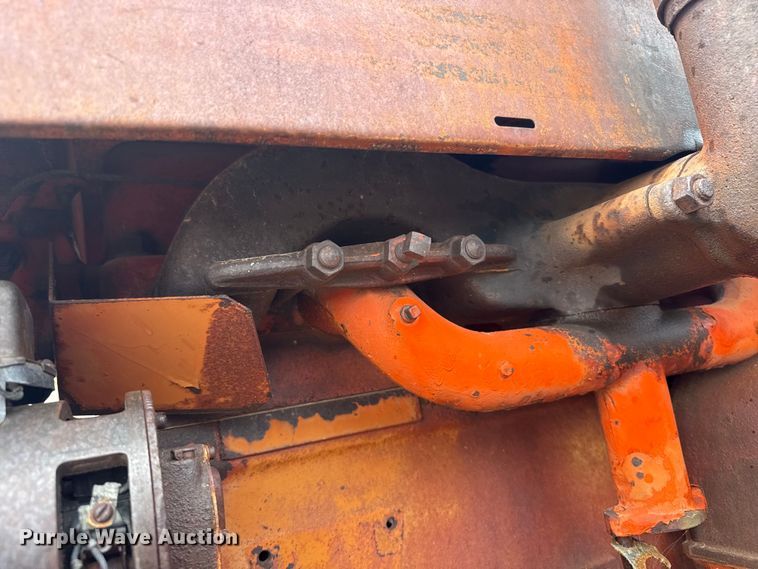 image for item EW4452 Case LA tractor