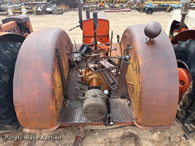 image for item EW4452 Case LA tractor