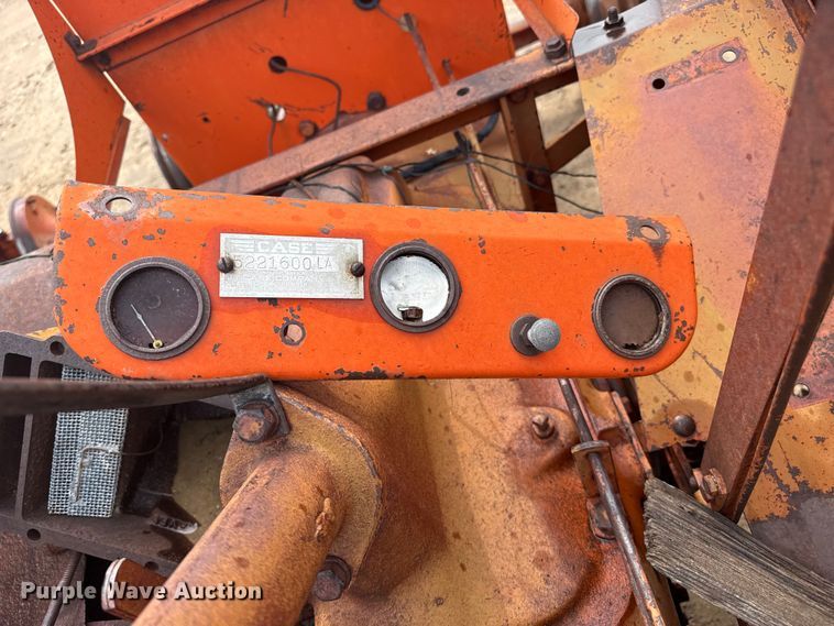 image for item EW4452 Case LA tractor