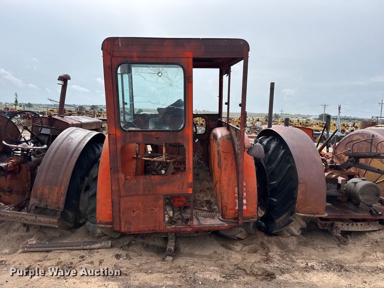 image for item EW4453 Case LA tractor