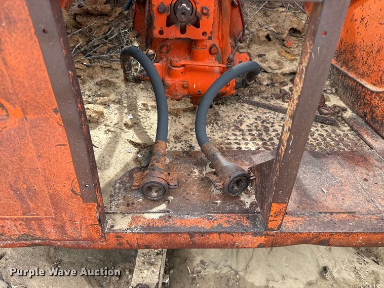 image for item EW4453 Case LA tractor
