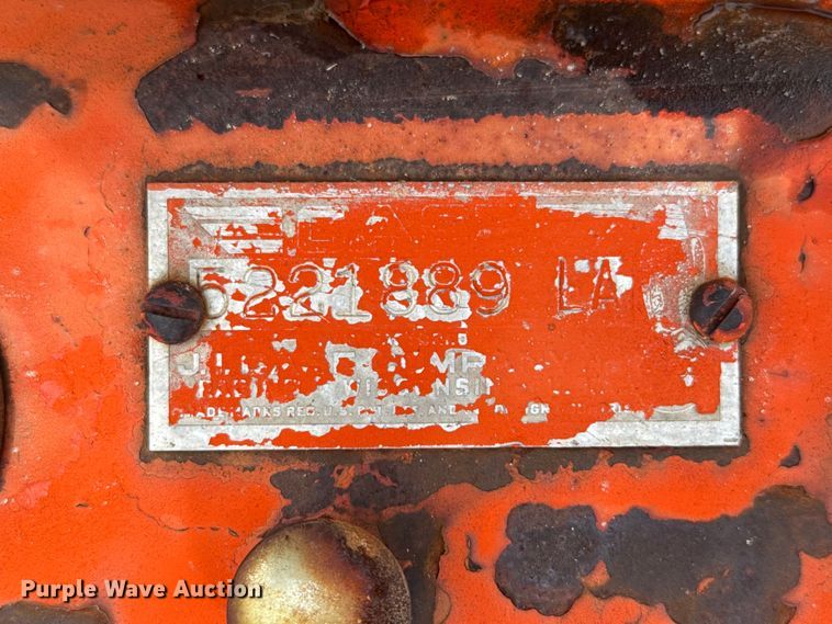 image for item EW4453 Case LA tractor