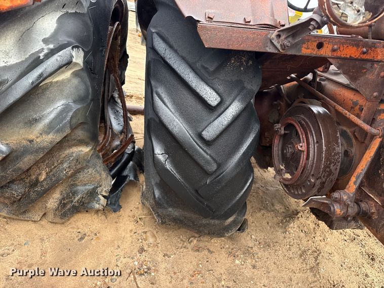 image for item EW4454 Case L tractor