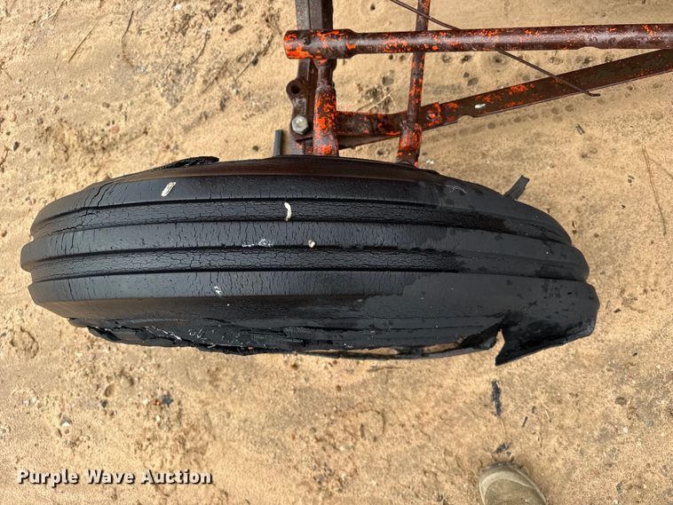 image for item EW4455 Case L tractor