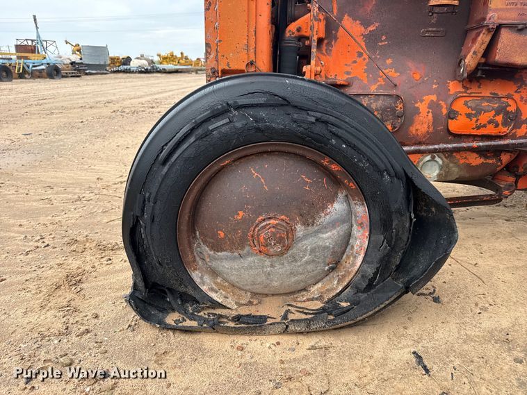 image for item EW4455 Case L tractor