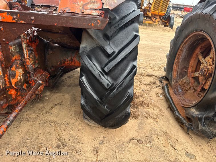 image for item EW4455 Case L tractor