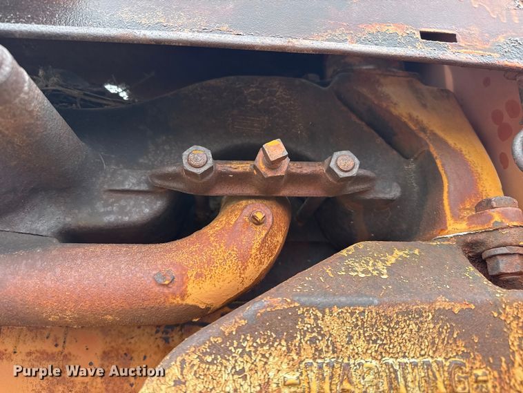 image for item EW4456 Case L tractor