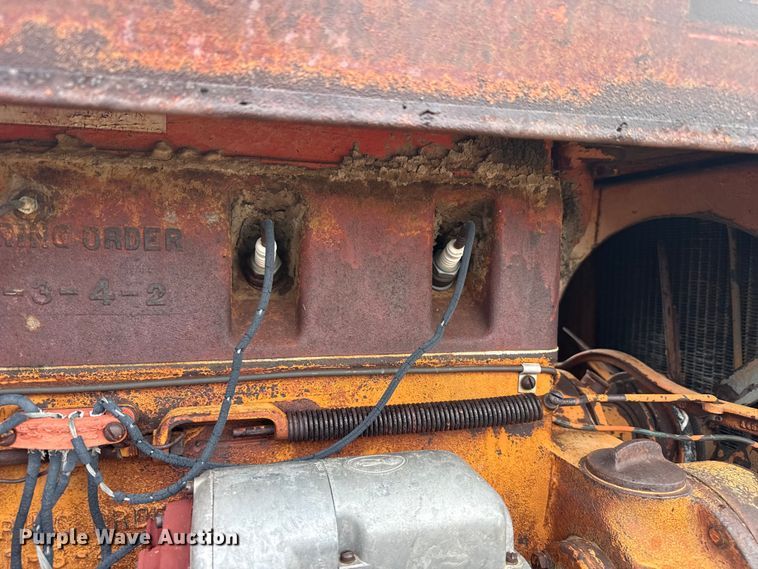 image for item EW4456 Case L tractor