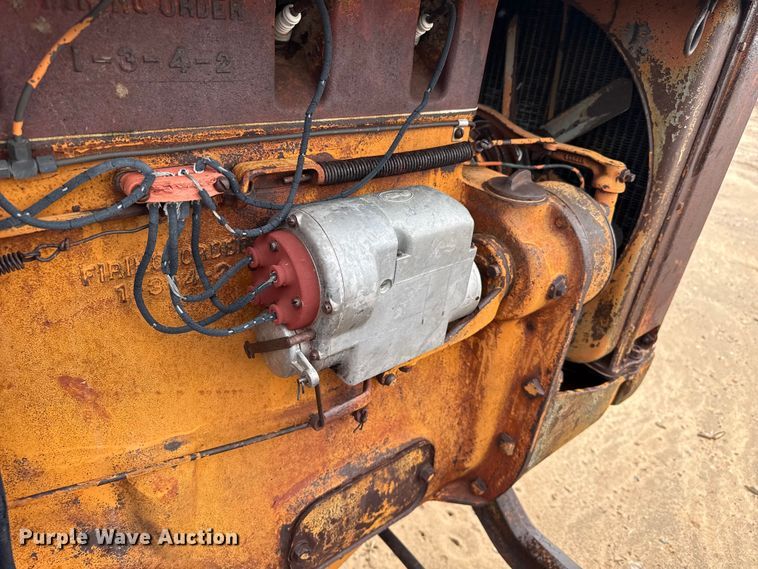 image for item EW4456 Case L tractor
