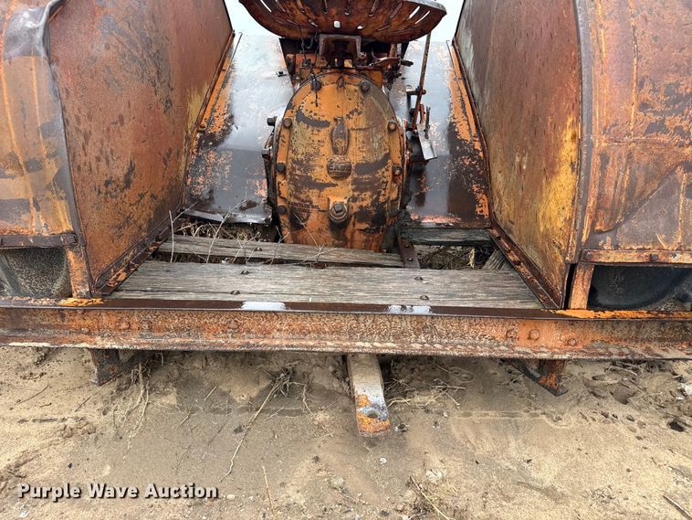image for item EW4456 Case L tractor