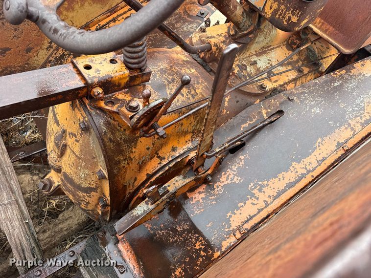 image for item EW4456 Case L tractor