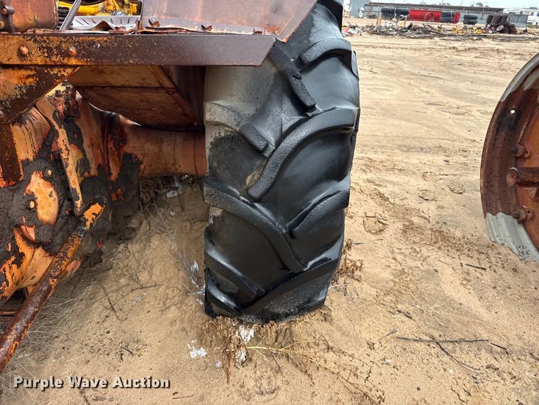 image for item EW4456 Case L tractor