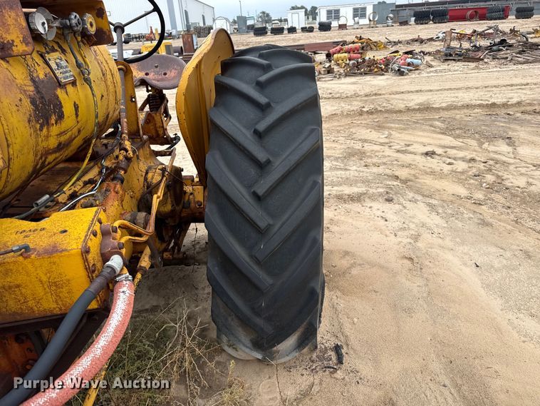 image for item EW4458 Minneapolis Moline G tractor