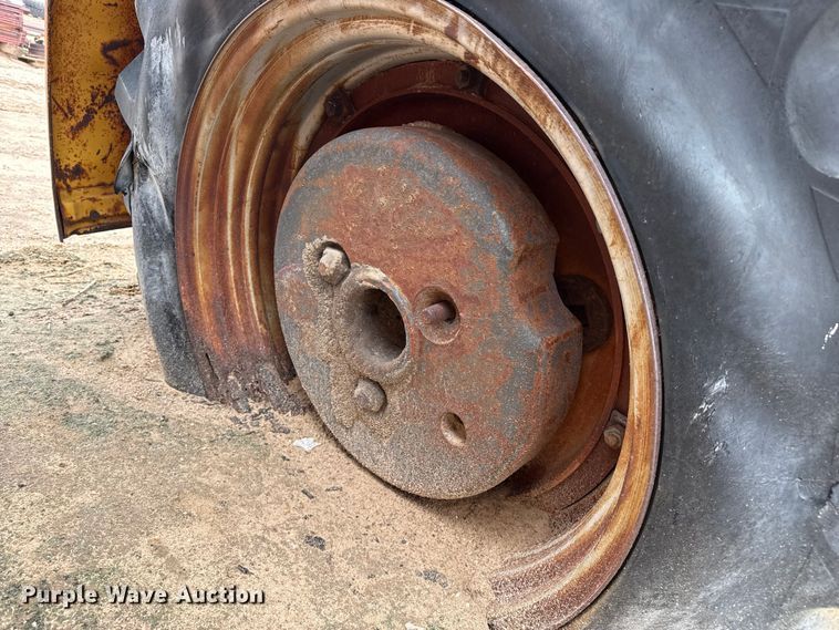 image for item EW4460 1955 Minneapolis Moline GB tractor