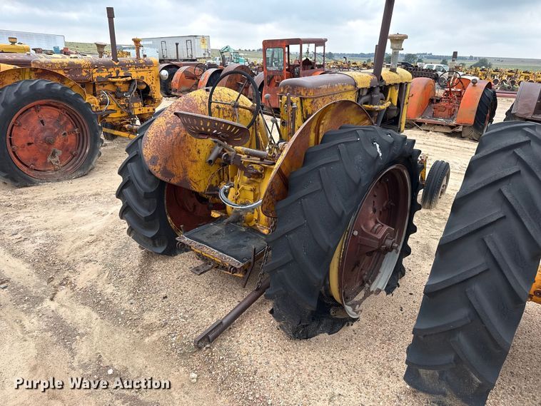 image for item EW4462 Minneapolis Moline UTU tractor