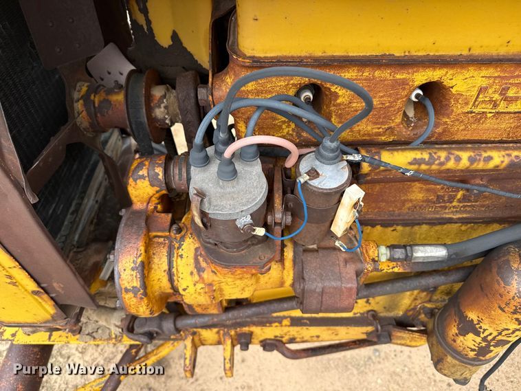 image for item EW4462 Minneapolis Moline UTU tractor