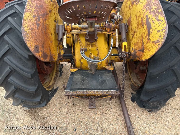 image for item EW4462 Minneapolis Moline UTU tractor