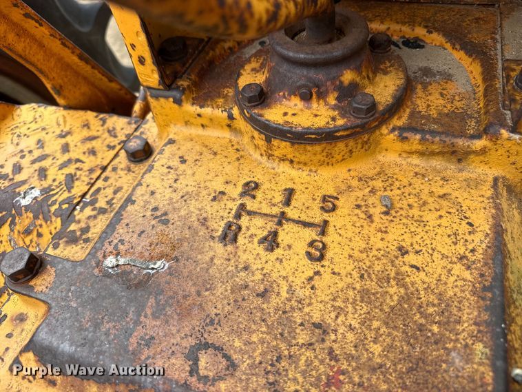 image for item EW4463 Minneapolis Moline UB tractor