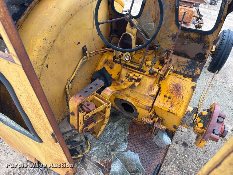 image for item EW4468 Minneapolis Moline GB tractor