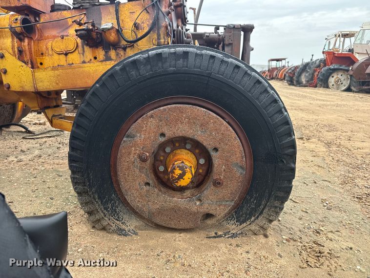 image for item EW4468 Minneapolis Moline GB tractor