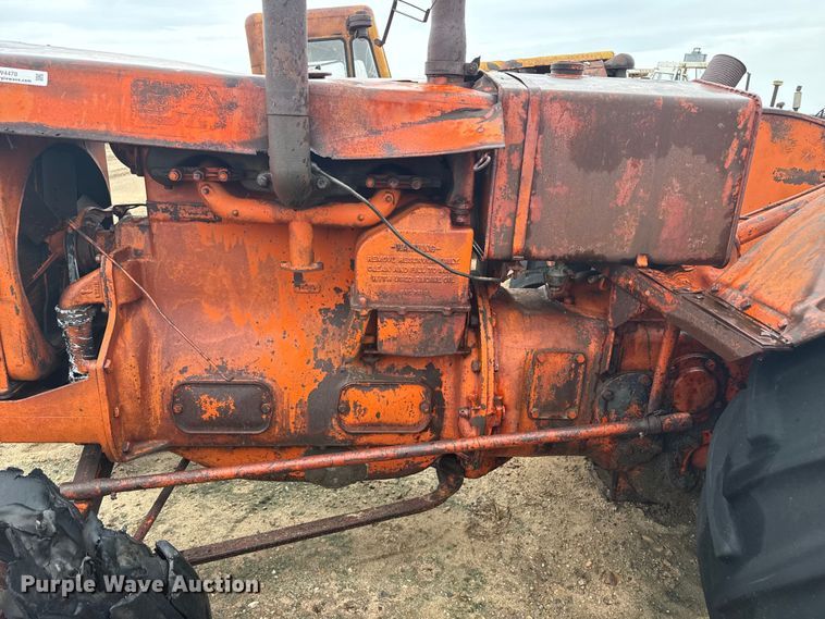 image for item EW4470 Case L tractor