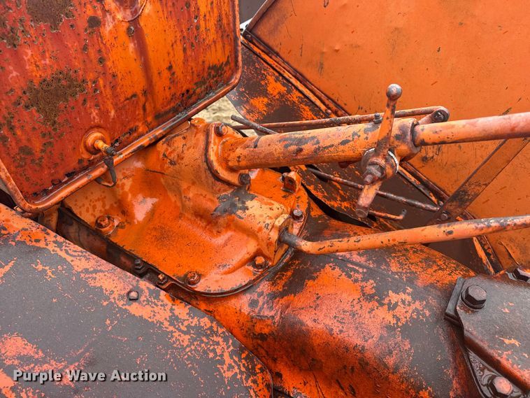 image for item EW4470 Case L tractor