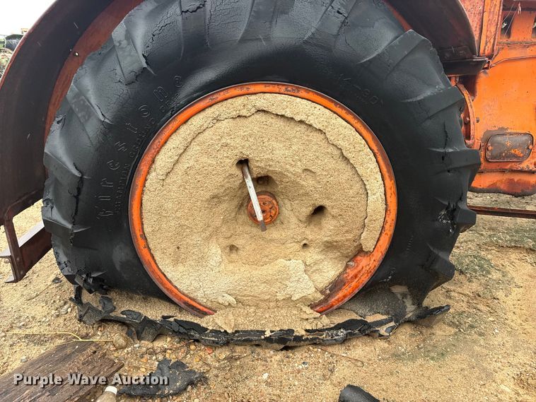 image for item EW4470 Case L tractor