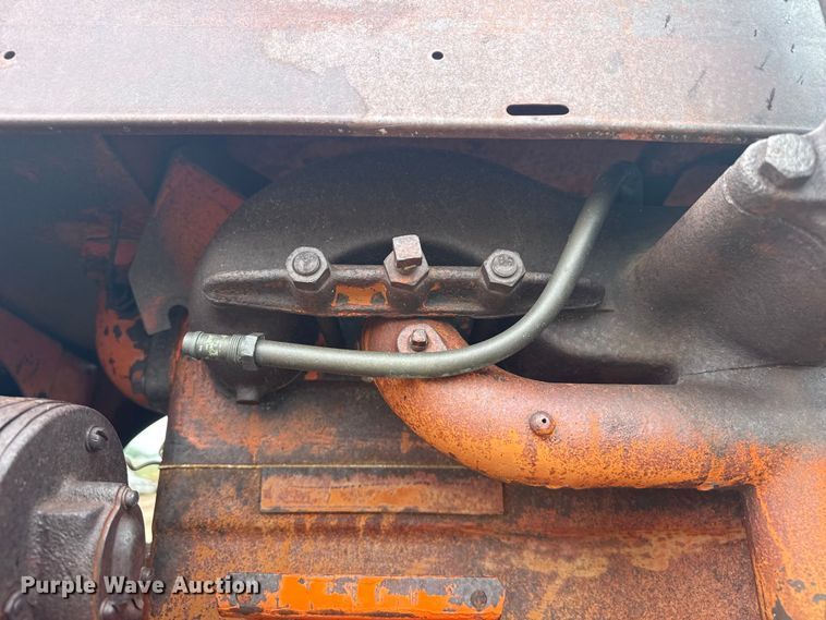 image for item EW4471 1944 Case LA tractor