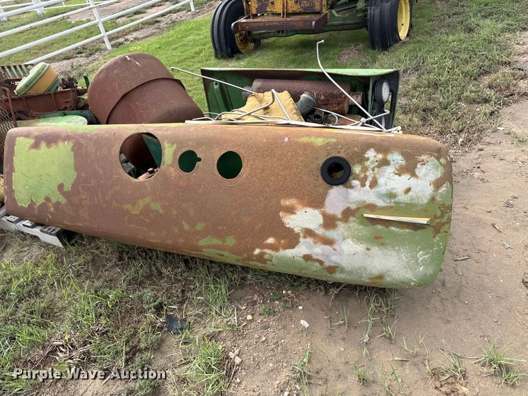 image for item EW4490 John Deere tractor parts