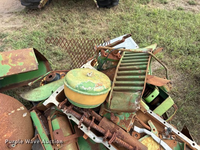 image for item EW4490 John Deere tractor parts