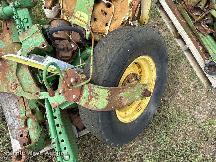 image for item EW4490 John Deere tractor parts