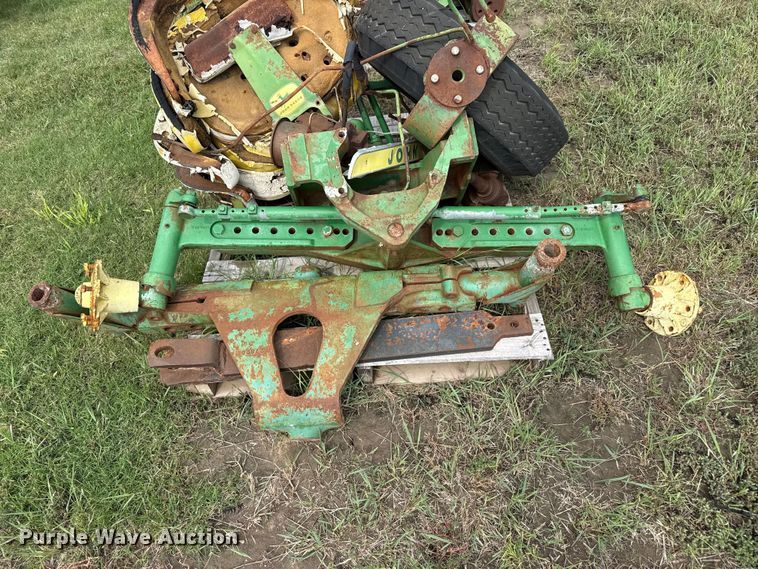 image for item EW4490 John Deere tractor parts