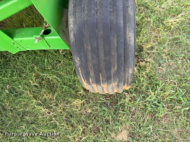 image for item EX0526 John Deere 348 small square baler